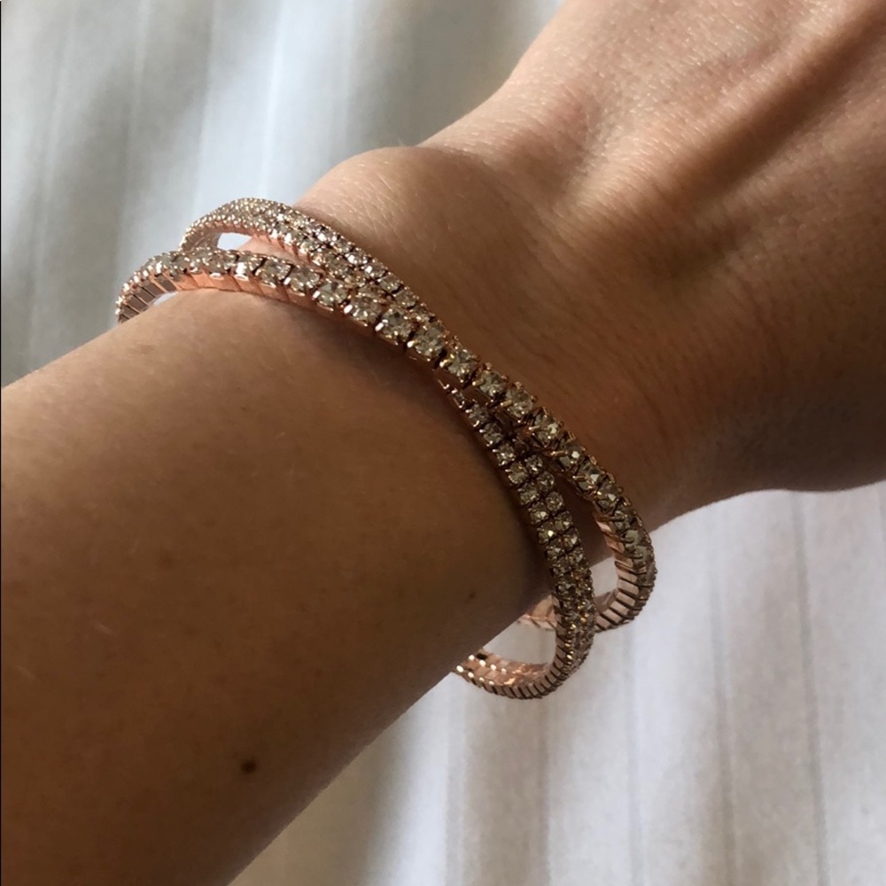 Rose gold bangle